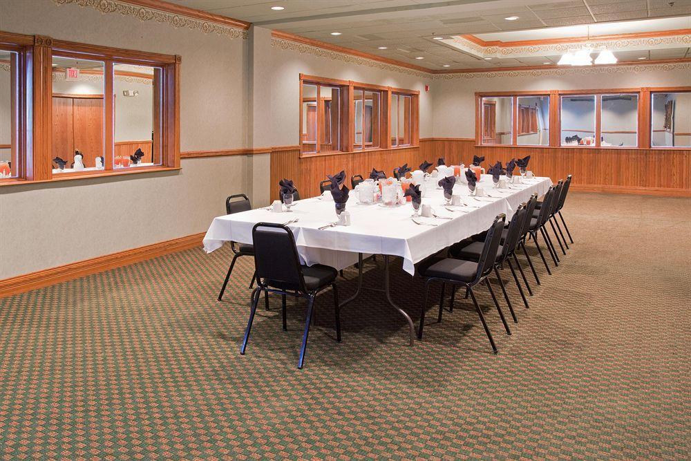 Country Inn & Suites By Radisson, Sidney, Ne Konforlar fotoğraf