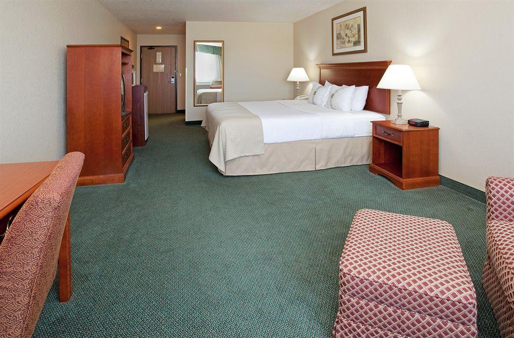 Country Inn & Suites By Radisson, Sidney, Ne Oda fotoğraf